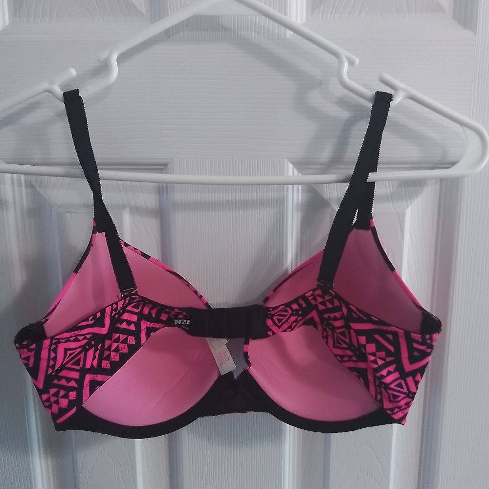 Pink Victorias Secret Push Up Bra - Picture 2 of 3